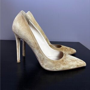 Jeneba Barrie Gold Leaf Nude Suede Heels Sz 38